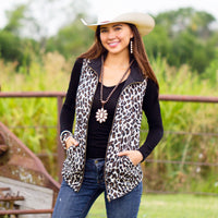 Load image into Gallery viewer, 10451 - Leopard Reversible Vest with Pockets
