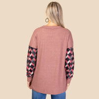 Load image into Gallery viewer, 10933 - Geometric Print Long Sleeve Top

