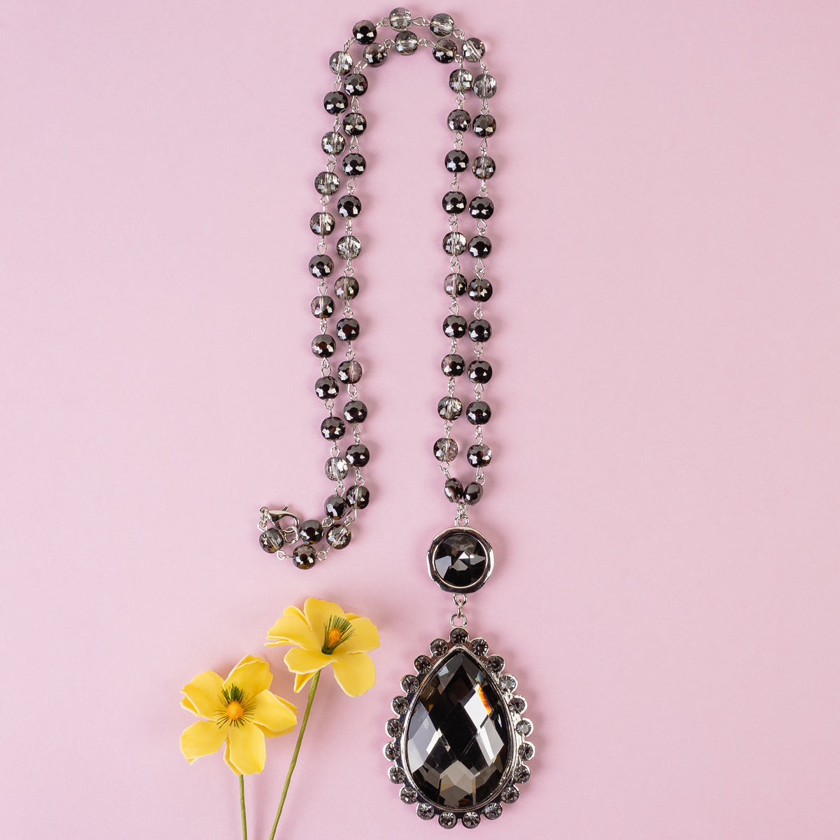 1230 - Crystal Pendant Necklace - Black