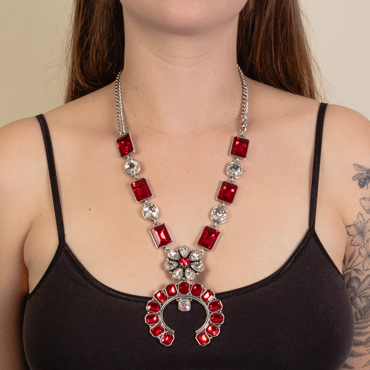 1243 - Western Pendant Necklace - Red