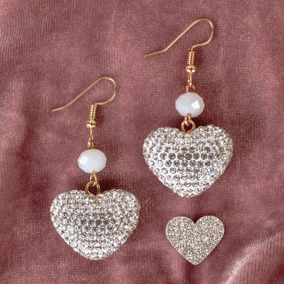 1338 - Heart Earrings - Clear