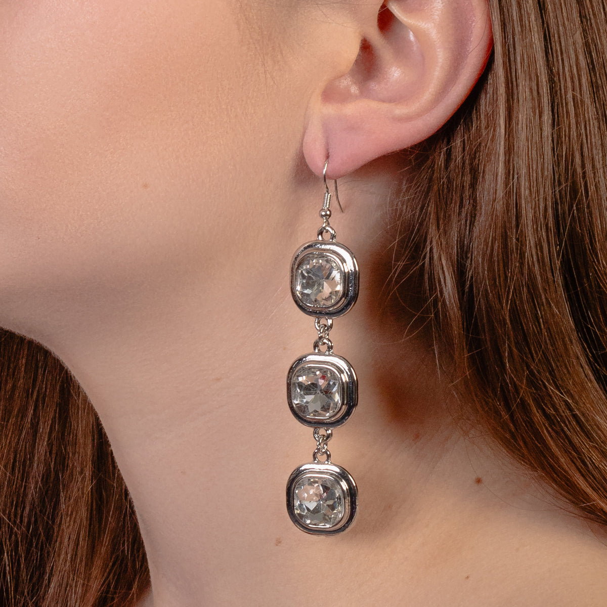 1339 - Crystal Drop Earrings - Clear