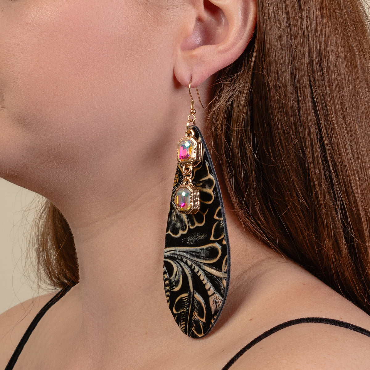 1360 - Western Drop Earrings - Black