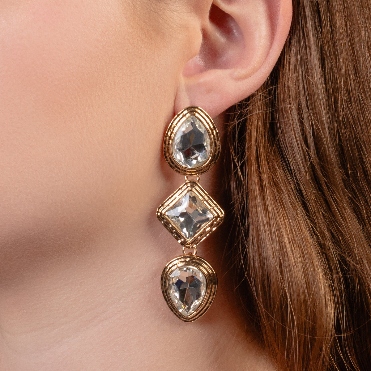 1367 - Crystal Drop Earrings - Clear