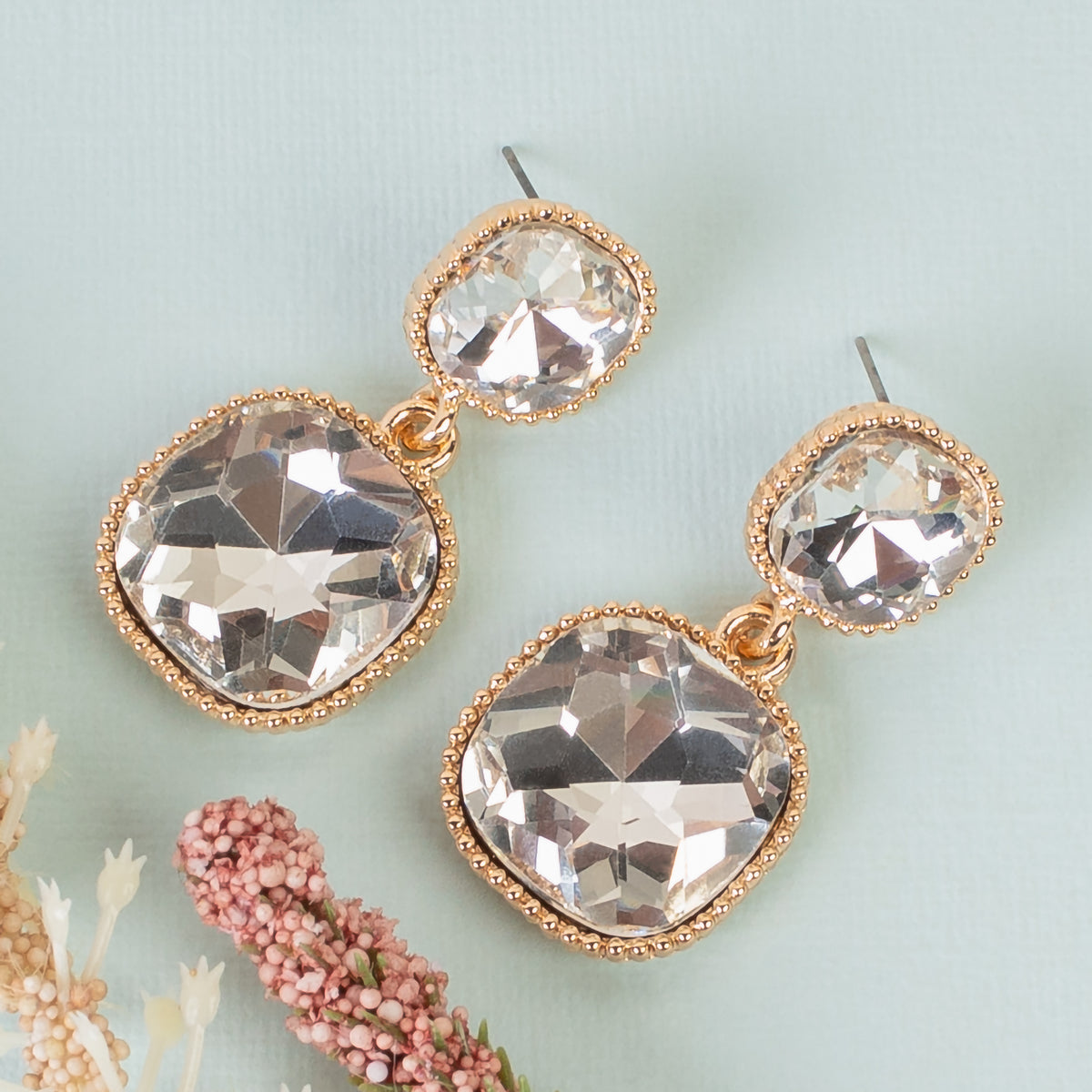 1386 - Crystal Drop Earrings - Clear