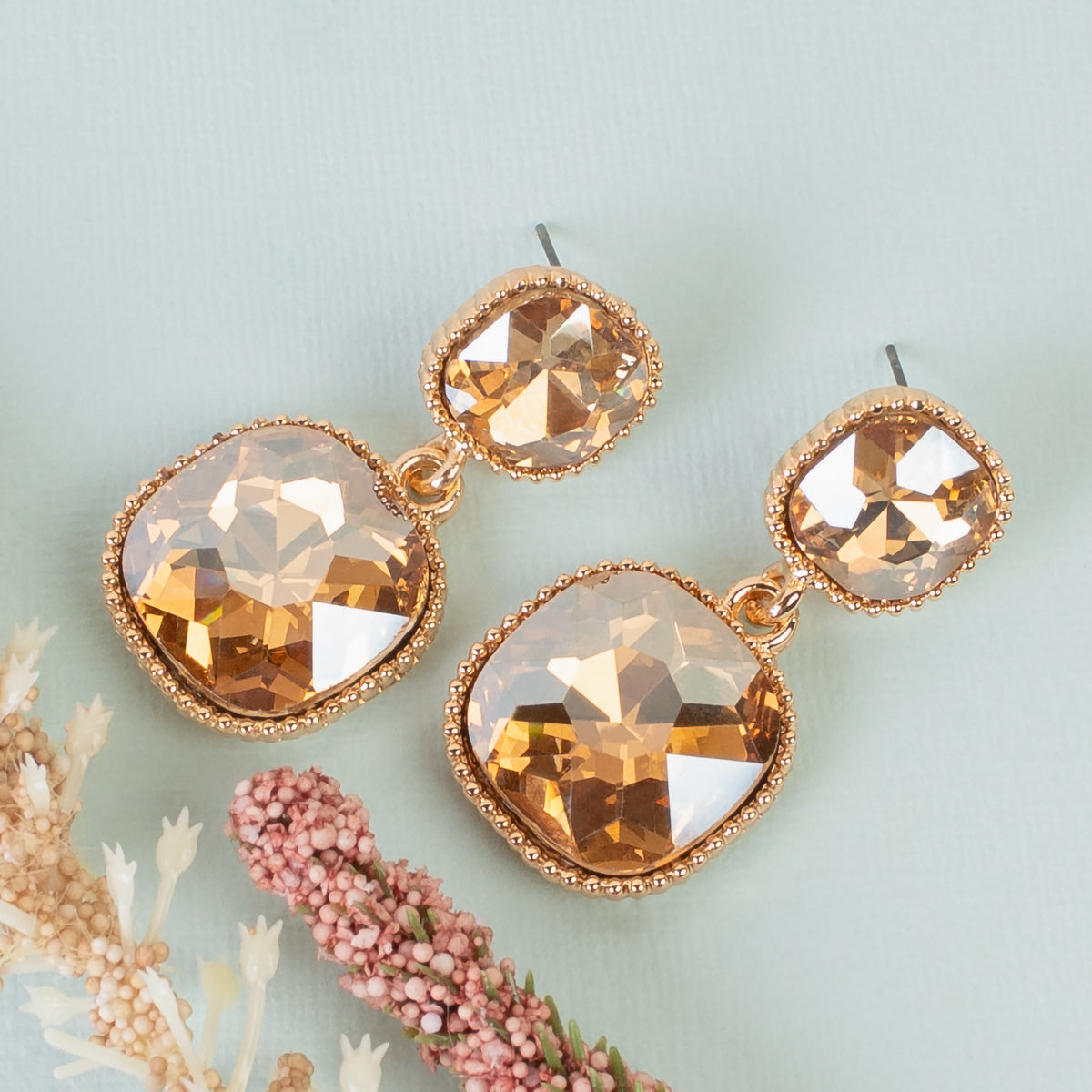 1386 - Crystal Drop Earrings - Gold