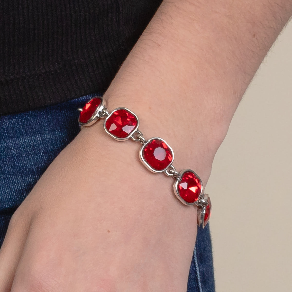 1443 - Crystal Bracelet - Red