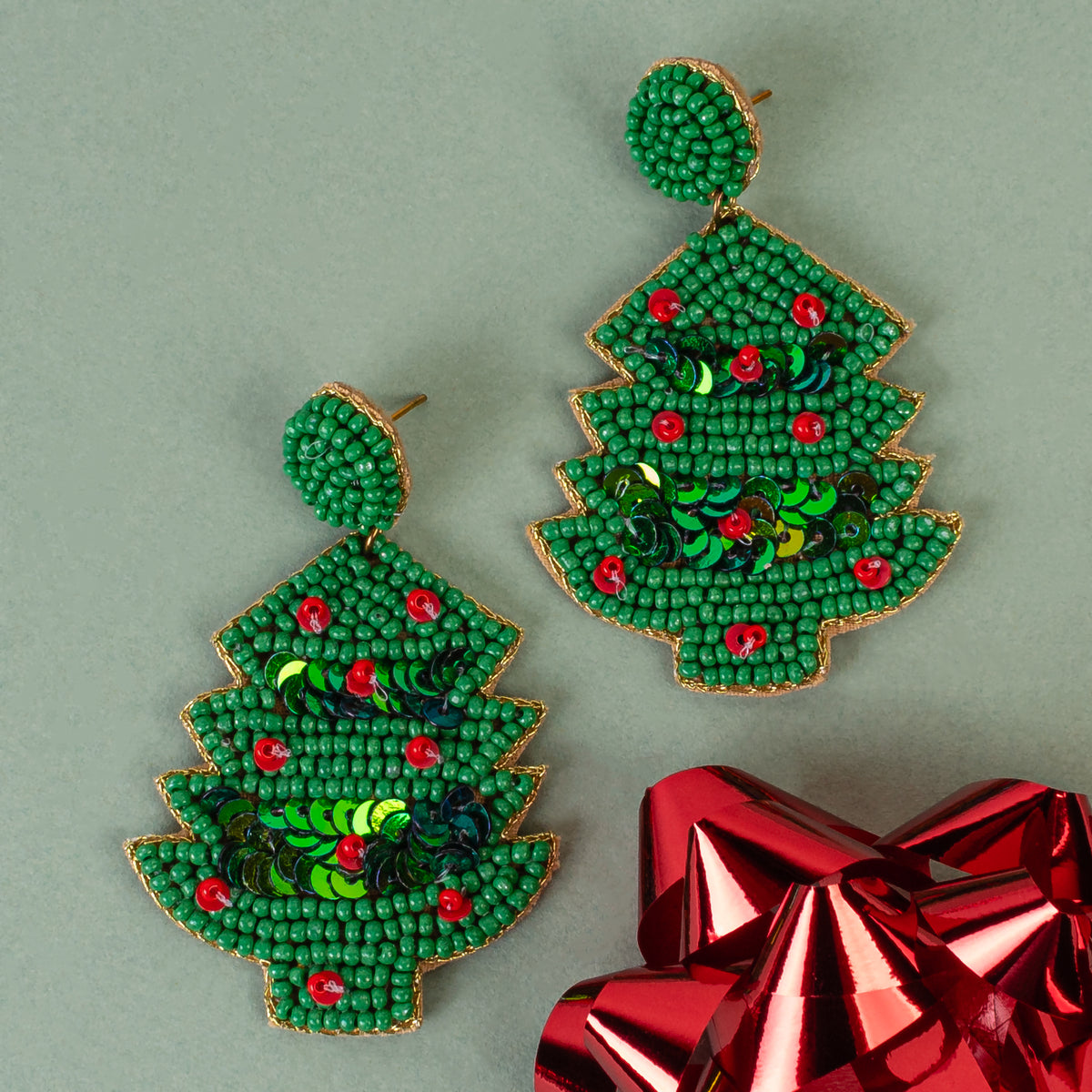 1563 - Beaded Christmas Tree Earrings - Green