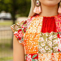 Load image into Gallery viewer, 20181 - Floral Top with Butterfly Sleeves
