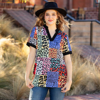 Load image into Gallery viewer, 30021 -V-Neck Multi Leopard Print Top
