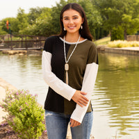 Load image into Gallery viewer, 30098 - Waffle Knit Color Block Sweater
