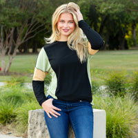 Load image into Gallery viewer, 40002 - Color Block Long Sleeve Top
