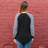 Load image into Gallery viewer, 40048 - Houndstooth Pattern Long Sleeve Top
