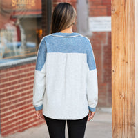 Load image into Gallery viewer, 40075 - Knit Top with Square Pocket - Blue
