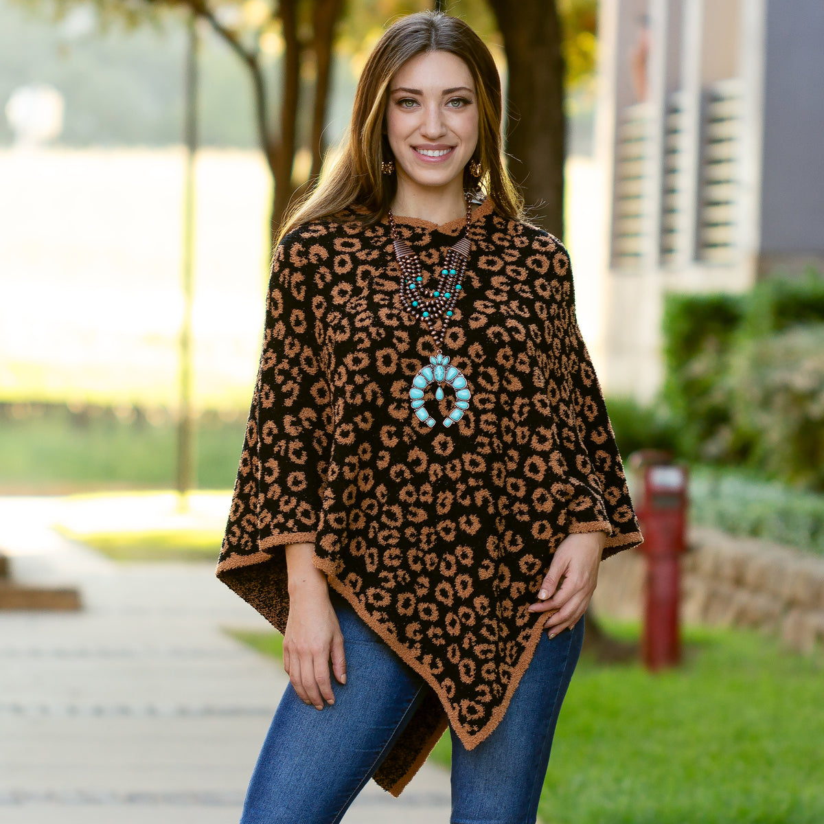 6381 - Leopard Poncho - Leopard