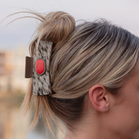 Load image into Gallery viewer, 79031 - Squash Blossom Claw Clip - Red
