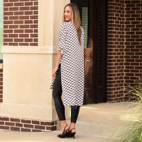 Load image into Gallery viewer, 8952 - Checkered Print Duster - Brown
