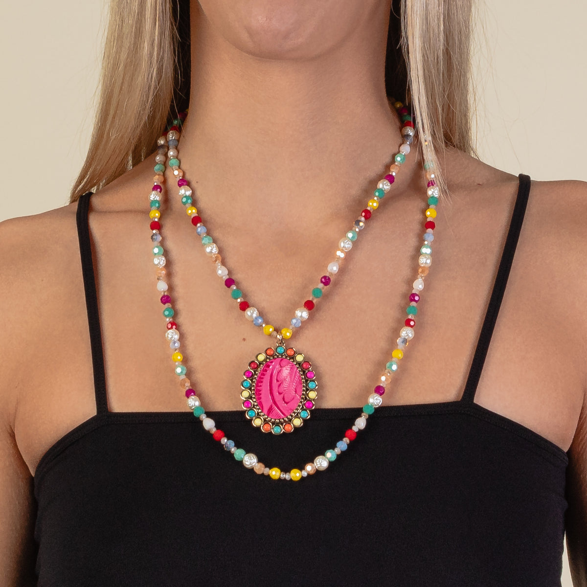 92022 - Layered Pendant Necklace - Multi