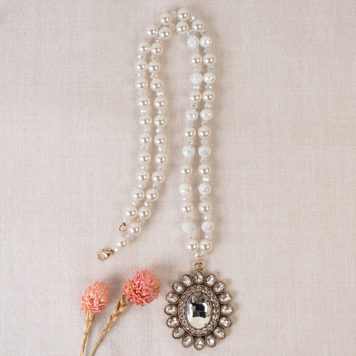 92077 - Crystal Pendant Necklace - White