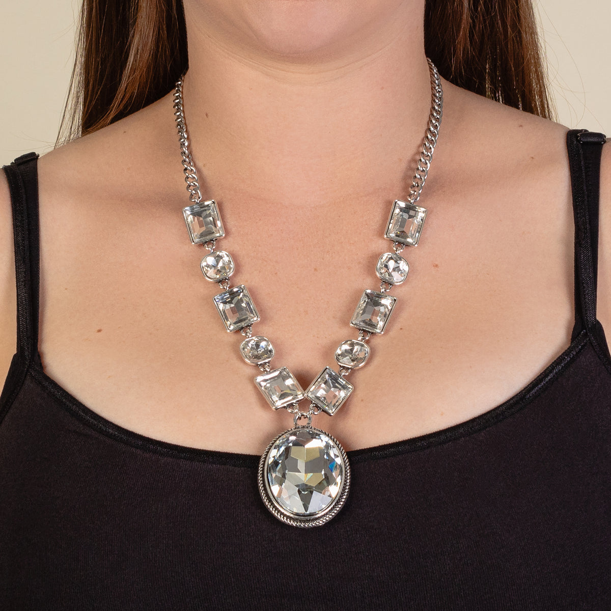 92116 - Crystal Pendant Necklace - Clear