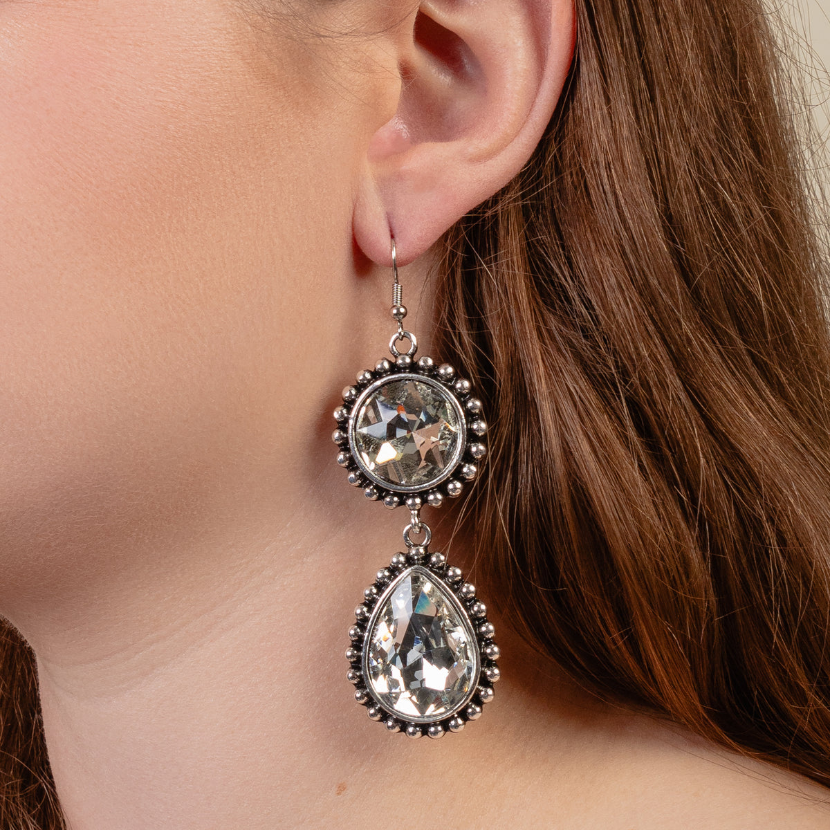 93326 - Crystal Drop Earrings - Clear