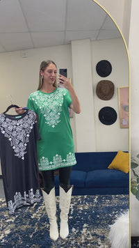 Load and play video in Gallery viewer, 30002 - Boho Chic Dress with Pockets - Green
