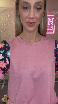 Load and play video in Gallery viewer, 10993 - Floral Half Sleeve Top
