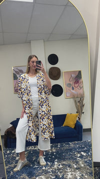 Load and play video in Gallery viewer, 6713 - Flower Print Duster
