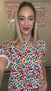 Load and play video in Gallery viewer, 50054 - V-Neck Abstract Print Bubble Sleeve Top
