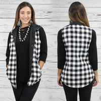 Load image into Gallery viewer, 10085 - Buffalo Plaid Reversible Vest with Pockets

