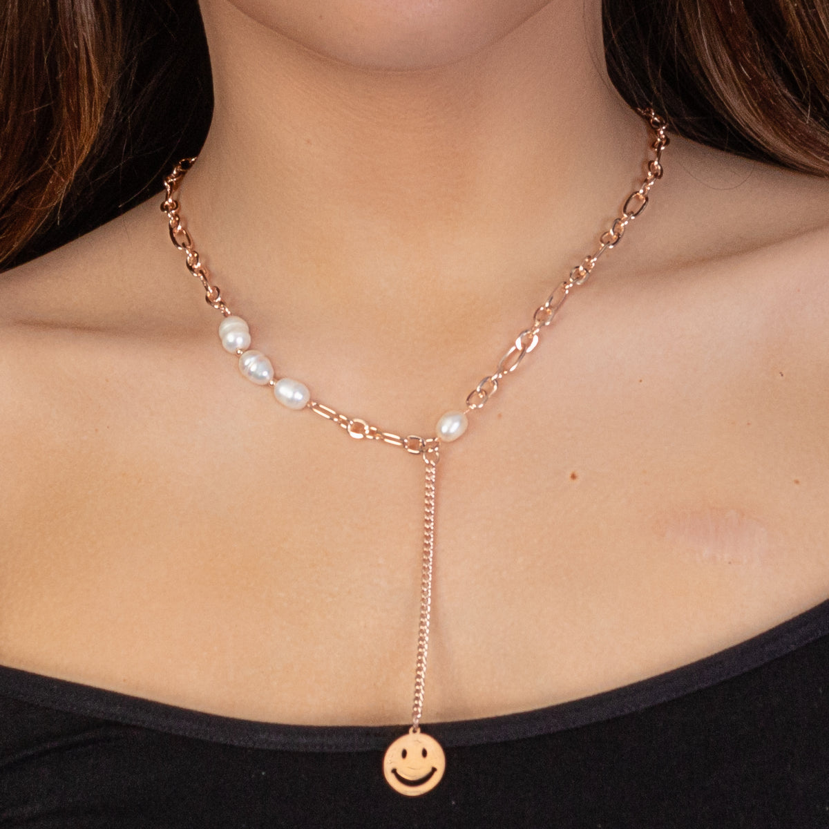 1128 - Dainty Smiley Face Pendant Necklace - Rose Gold