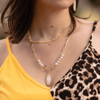 Load image into Gallery viewer, 1134 - Dainty Teardrop Necklace - White
