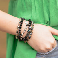 Load image into Gallery viewer, 1413 - Stacked Bracelets - Black
