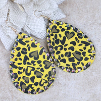 Load image into Gallery viewer, 73981 - Leopard Heart Earrings - Yellow
