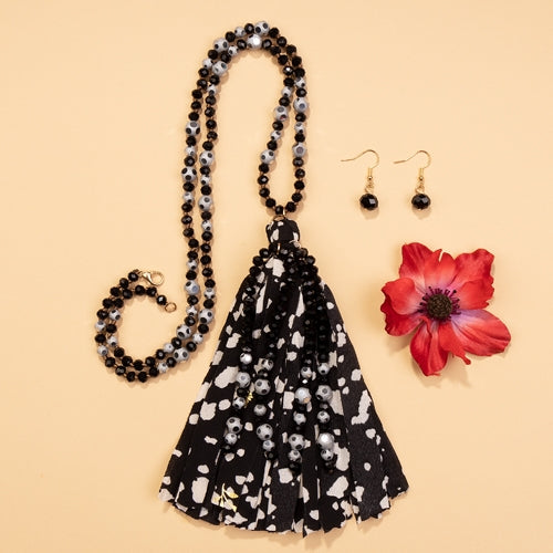 72717 - Animal Print Beaded Tassel Necklace - Black