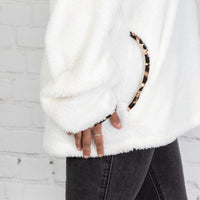 Load image into Gallery viewer, 20120 - Sherpa Pull Over with Leopard Accents and Pockets
