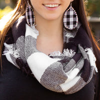 Load image into Gallery viewer, 6351 - Buffalo Plaid Infinity Scarf
