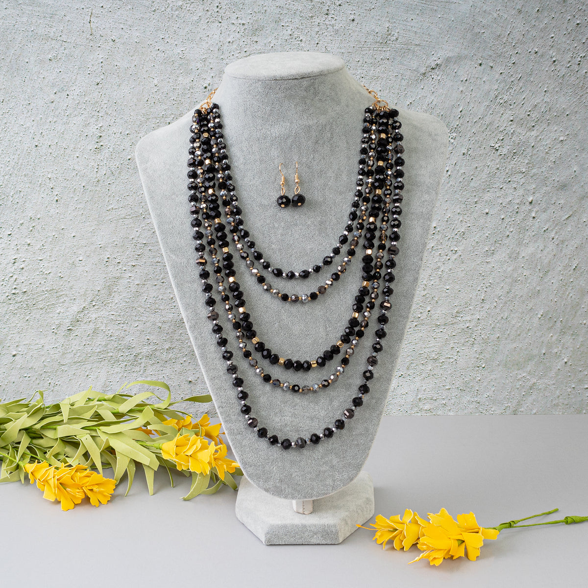 72794 - Layered Crystal Beaded Necklace - Black