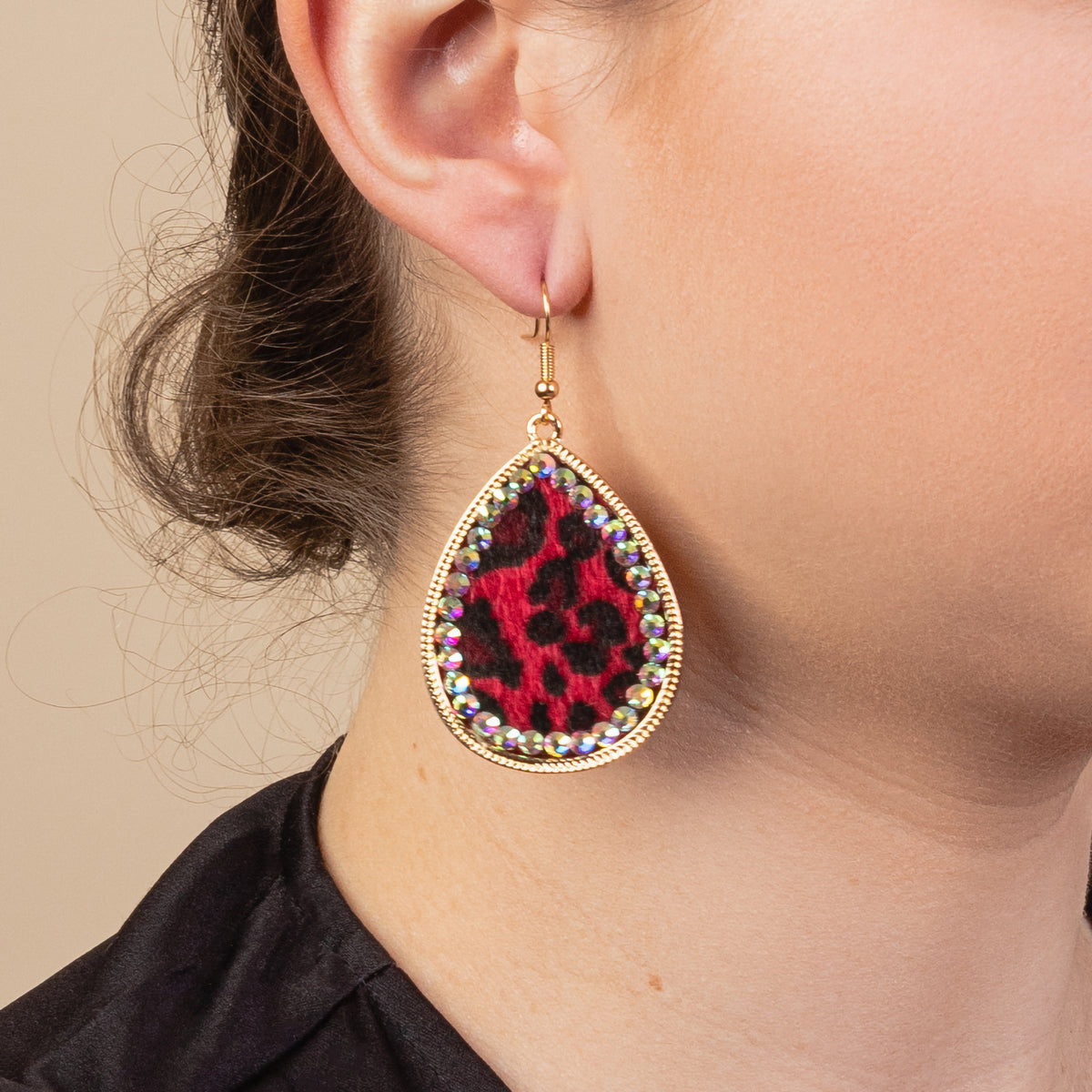 73562-1 - Crystal Lined Hide Earrings - Red