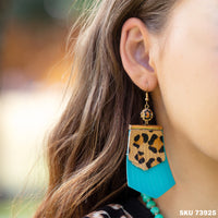 Load image into Gallery viewer, 10565 - Leopard Color Block Half Sleeve Top - Turquoise
