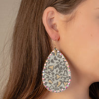 Load image into Gallery viewer, 73981 - Leopard Heart Earrings - Grey
