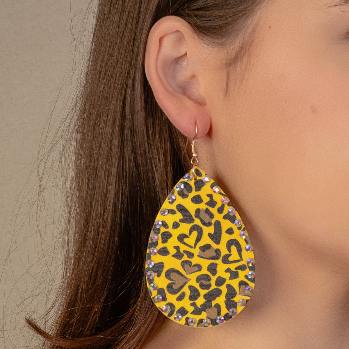 73981 - Leopard Heart Earrings - Yellow