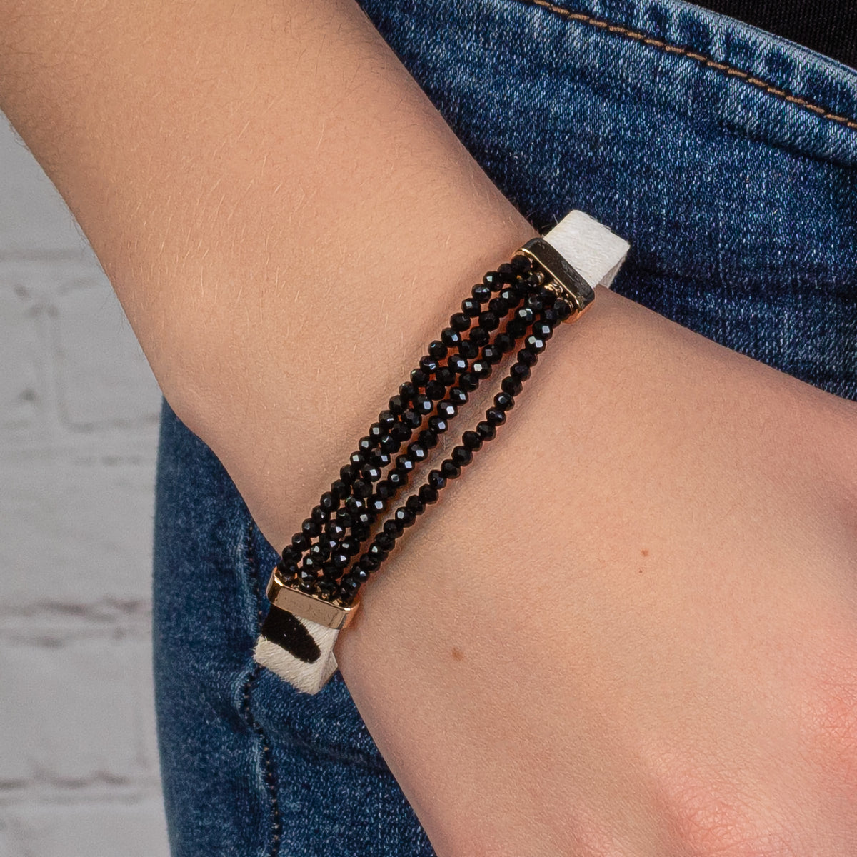 74747 - Crystal Beaded Cuff Bracelet - Black