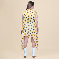 Load image into Gallery viewer, 7899 - Sunflower Vest - White
