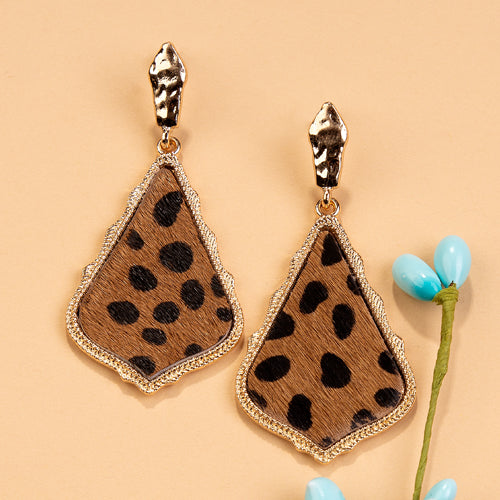 93004 - Animal Hide Earrings - Leopard