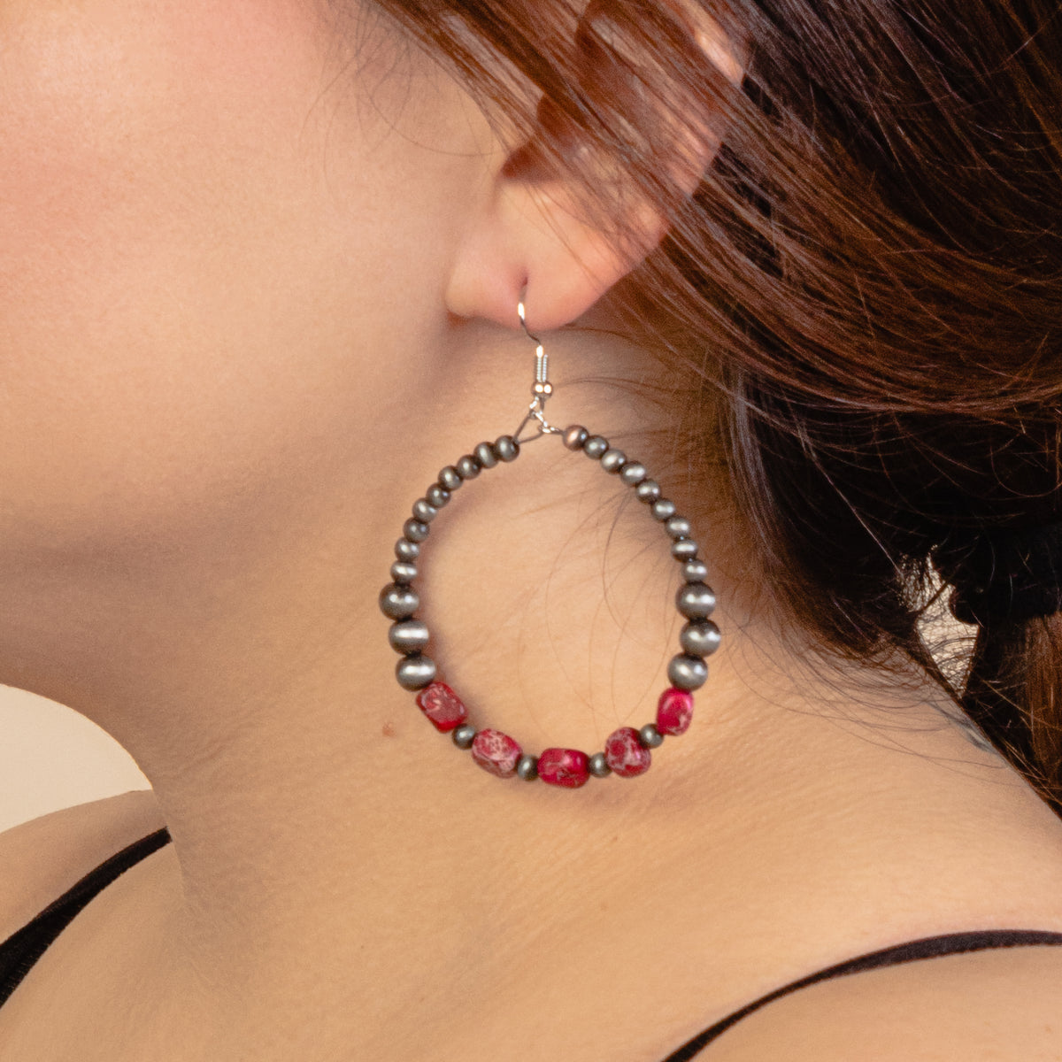 93060 - Turquoise Beaded Hoop Earrings - Red & Silver