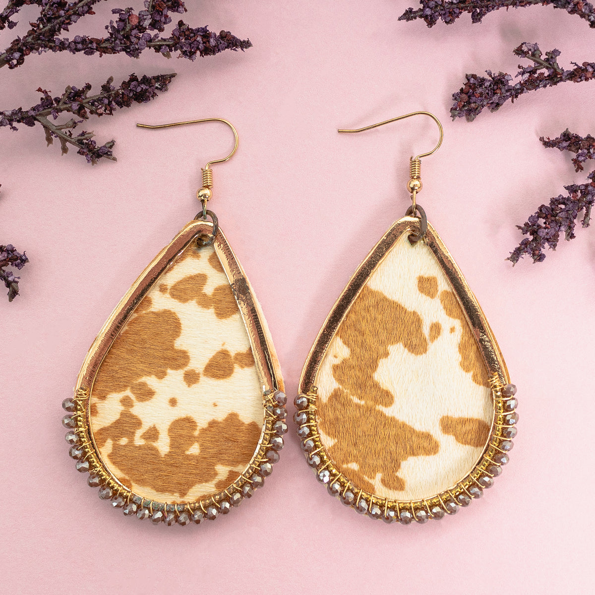 93062 - Animal Print Drop Earrings - Brown & White