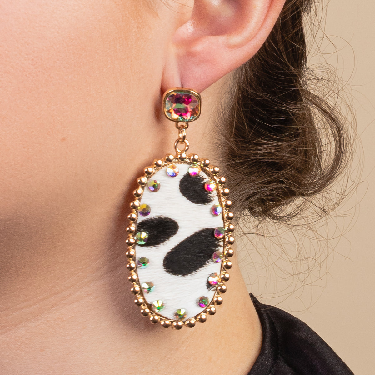 93121 - Rhinestone Animal Print Earrings - Black & White